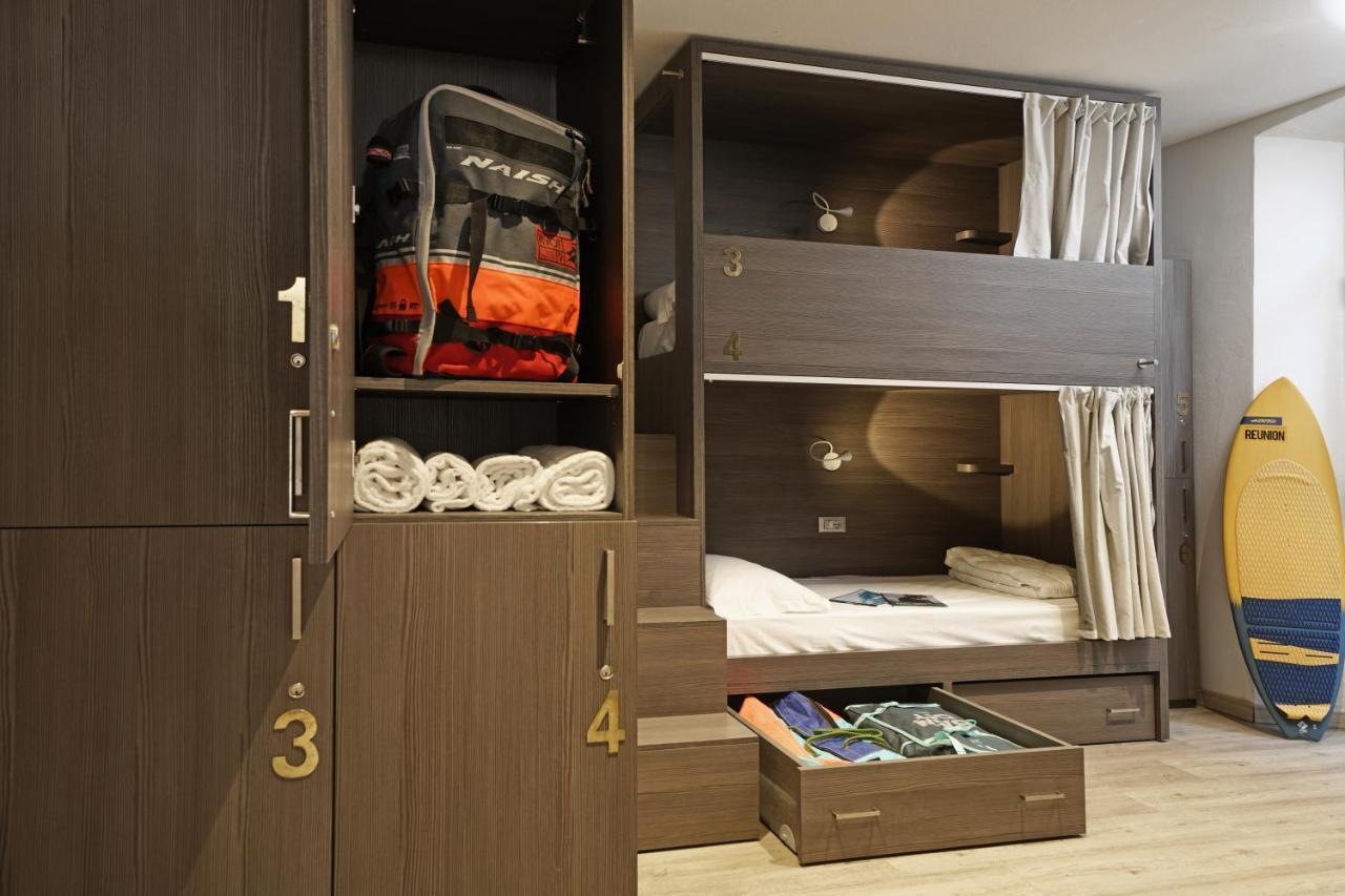 "La Locanda" Campione Del Garda Hostel ภายนอก รูปภาพ
