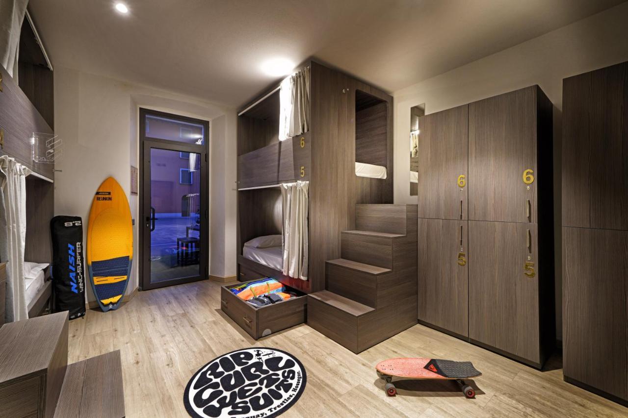 "La Locanda" Campione Del Garda Hostel ภายนอก รูปภาพ