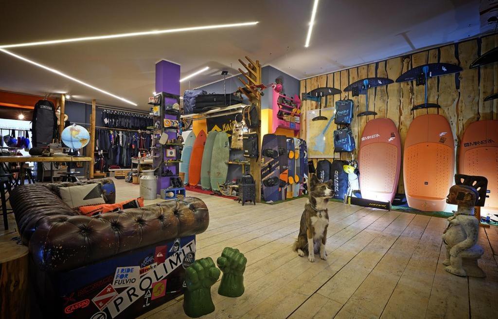 "La Locanda" Campione Del Garda Hostel ภายนอก รูปภาพ